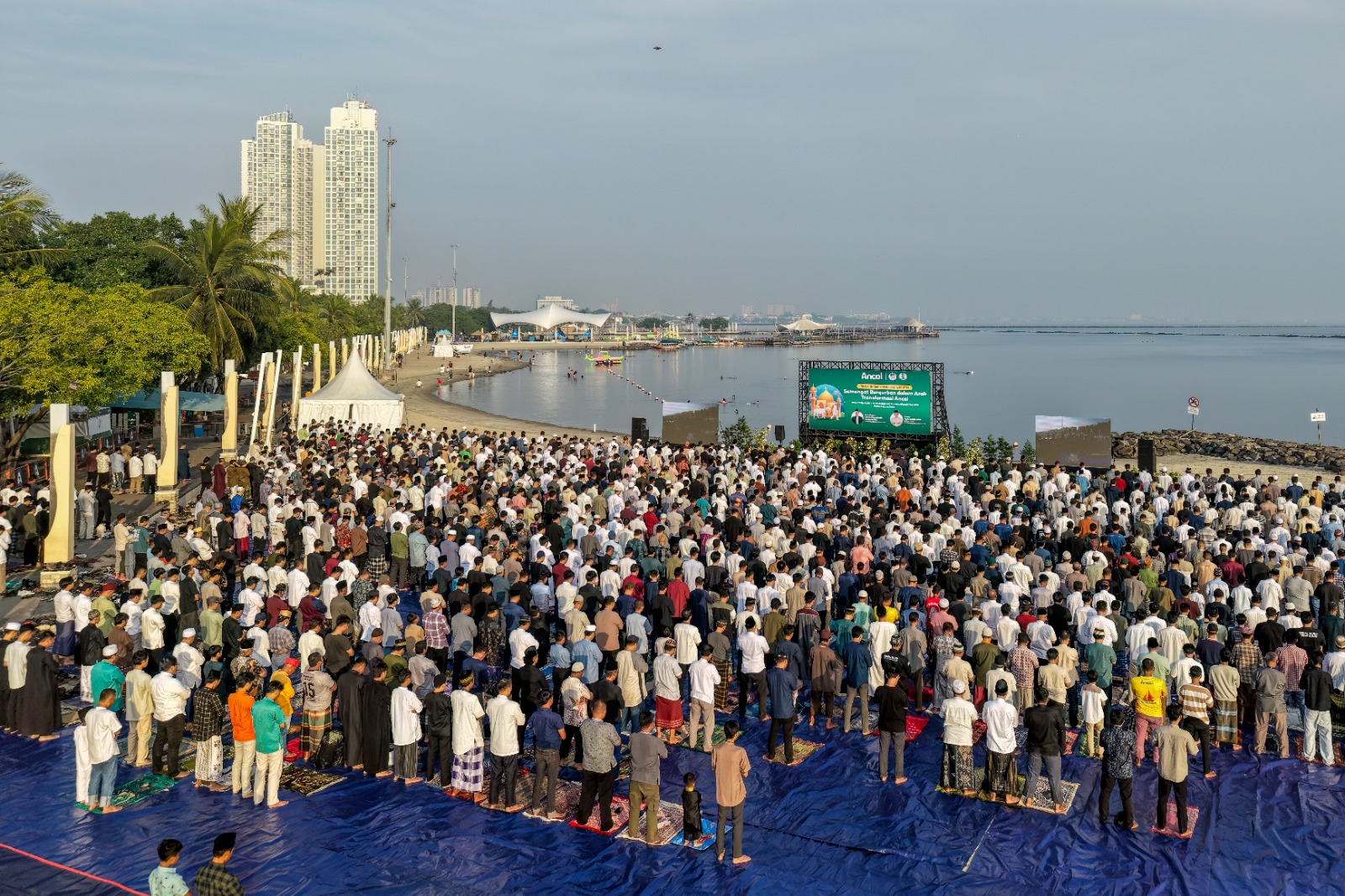 Semangat Berqurban Perkuat Transformasi dan Kebersamaan di Kawasan Ancol